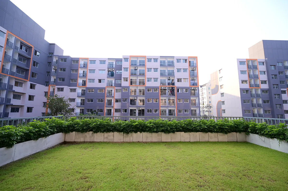 Modern 1-Bedroom Condo in Krathum Baan, Samut Sakhon