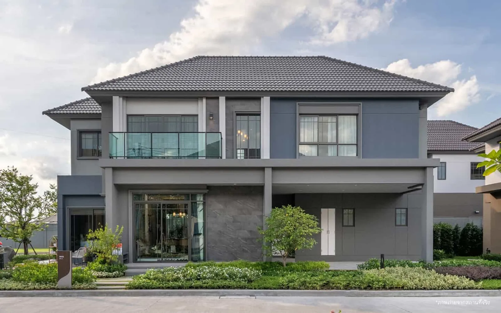 Venue Flow Tiwanon Rangsit — 3BR Condo in MUEANG PATHUM THANI