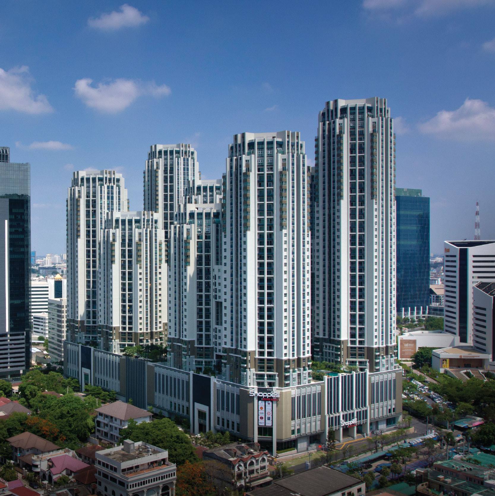 Spacious 3-Bed Condo in Huai Kwang, Bangkok