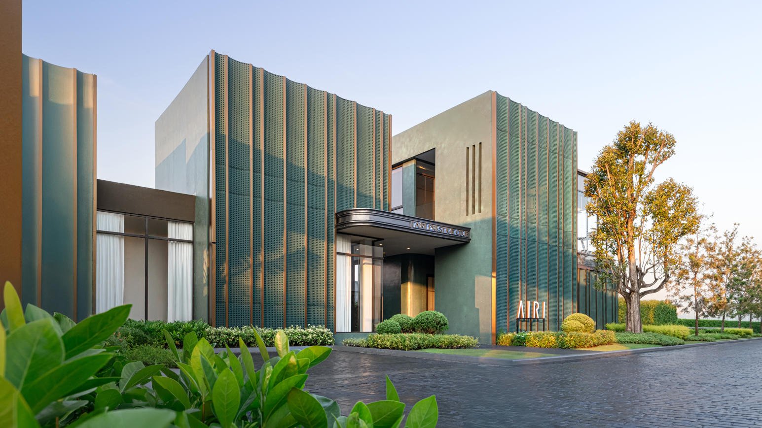 Luxury 4-Bed Condo for Sale in BANG PHLI, Samut Prakan