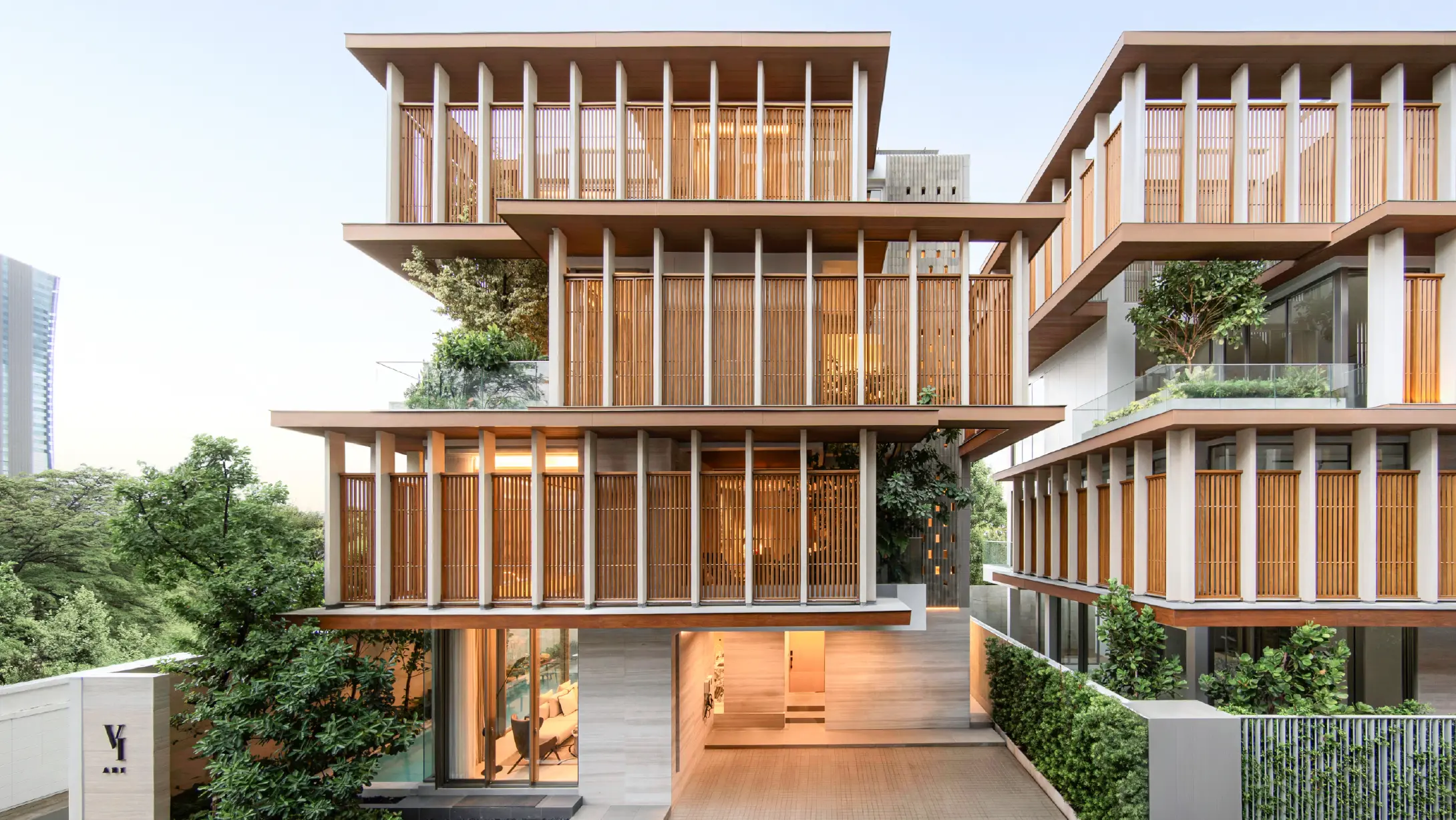 Luxury Condo for Sale in Phaya Thai, Bangkok