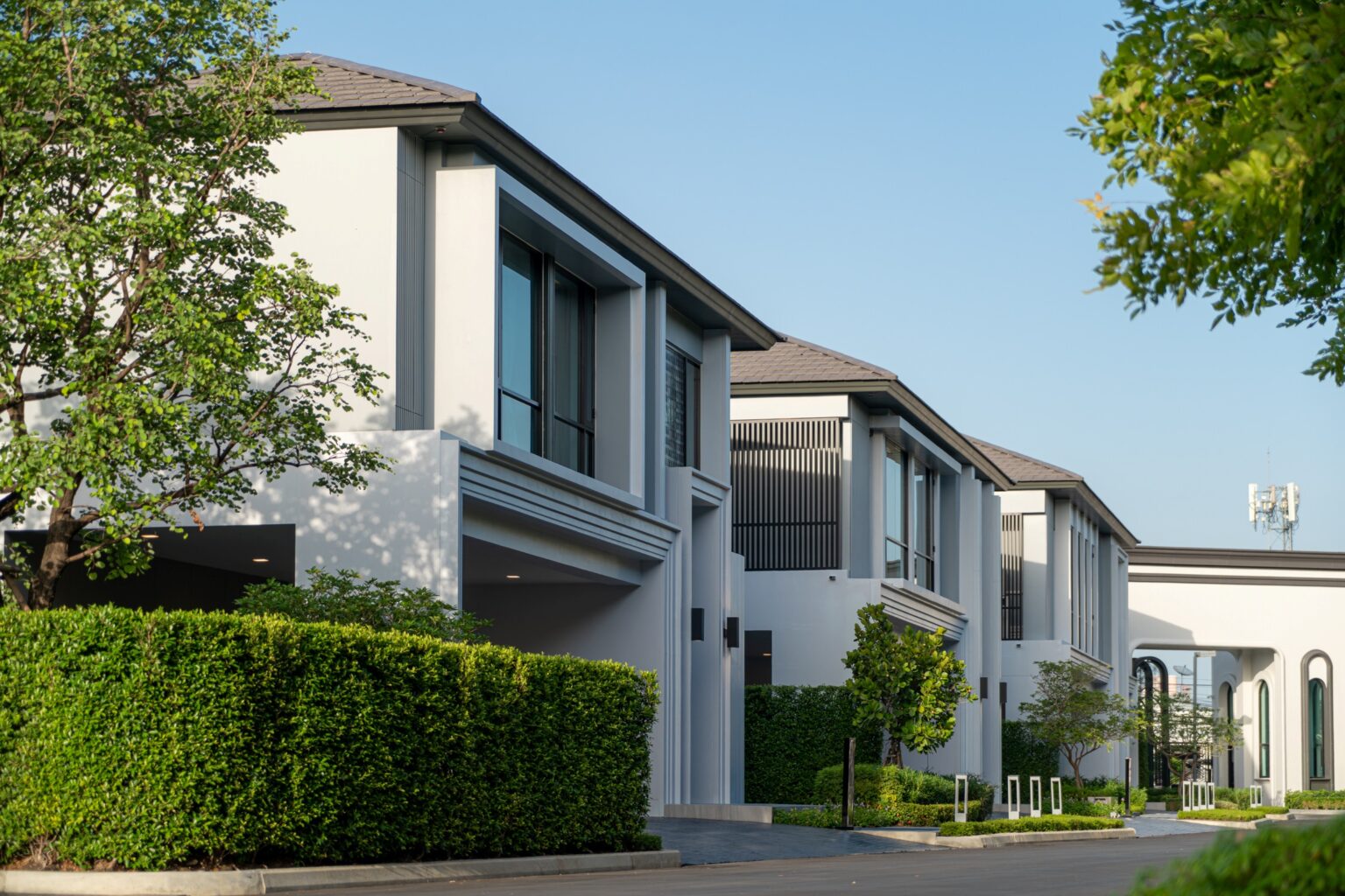 Luxury 4-Bedroom Condo in PRAWET, Bangkok